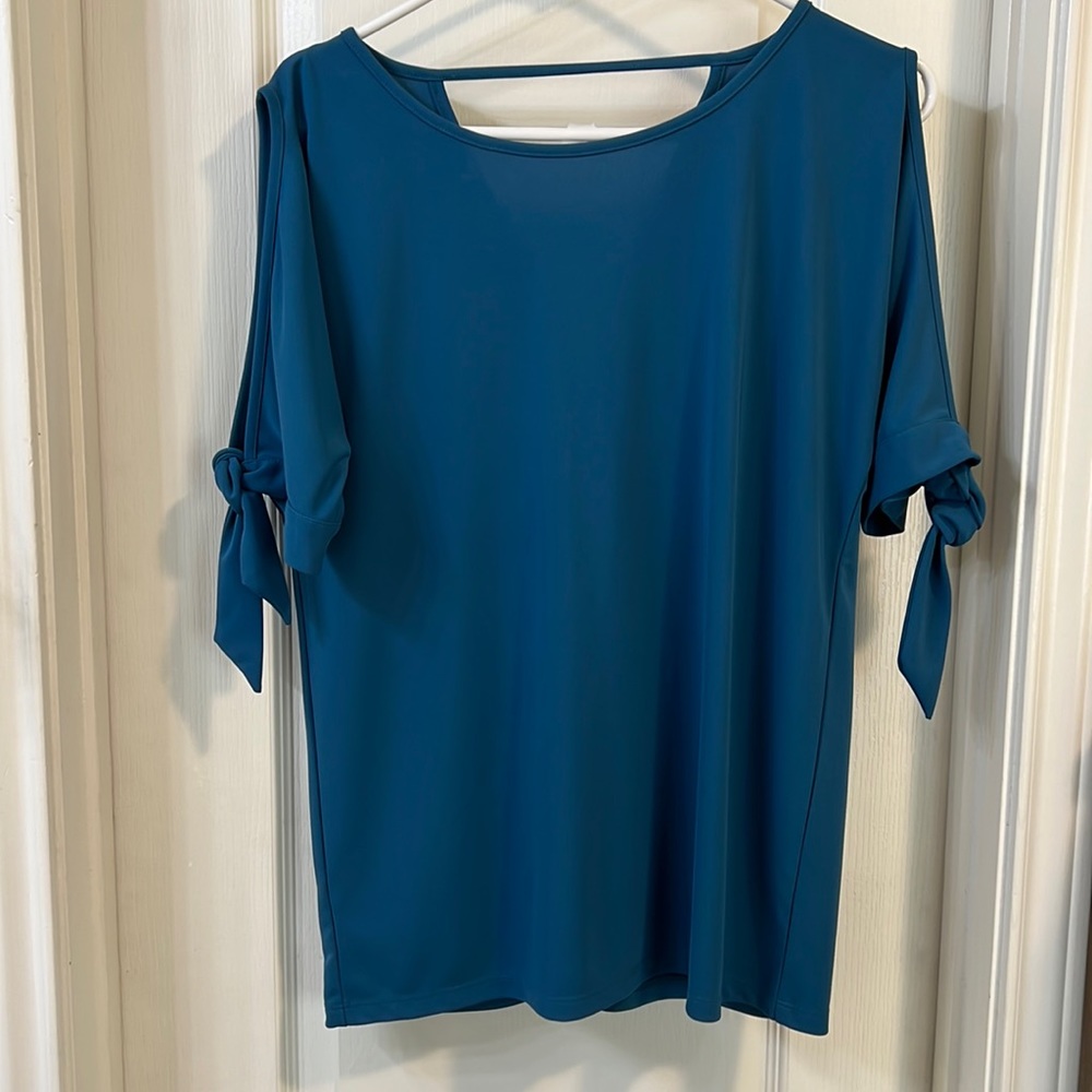 Small AnnTaylor split sleeve top